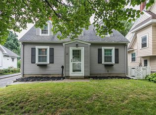 47 Sunset Dr, Rochester, NY 14618