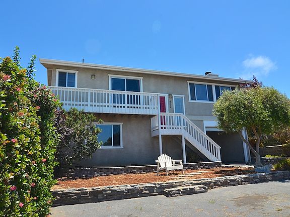 5th image of 462 Arbutus Ave
