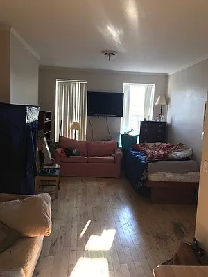 Rented by McNeill Real Estate Inc., | media 9