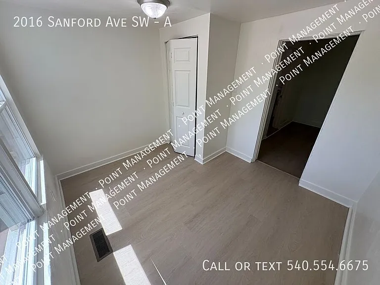 2016 Sanford Ave SW #A — Photo 4