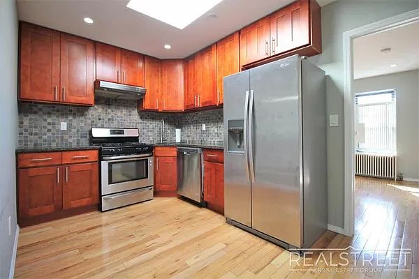 1st image of 168 7th Ave APT 4L