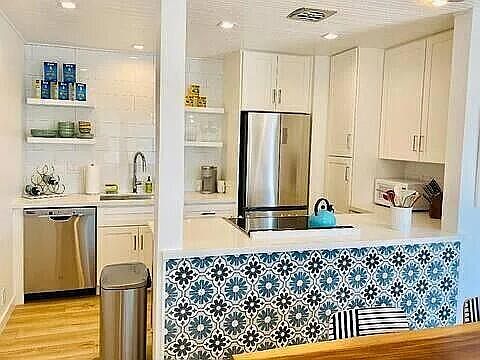 3rd image of 160 Ash Ave #3