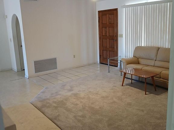 2nd image of 1045 N Paseo Iris