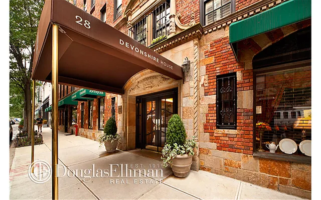 Sold by Douglas Elliman | media 32