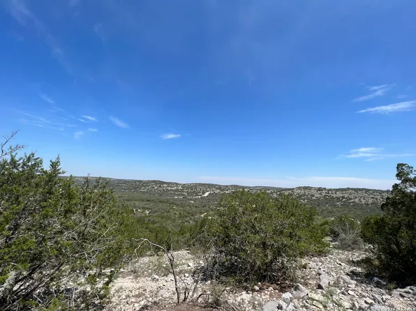 3259 Sd 45425, Rocksprings, TX 78880