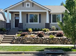 3752 Sunleaf Ave, Medford, OR 97504