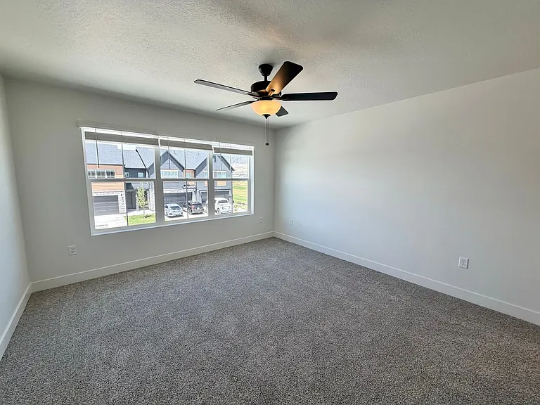2719 N 2775 W #142 — Photo 9