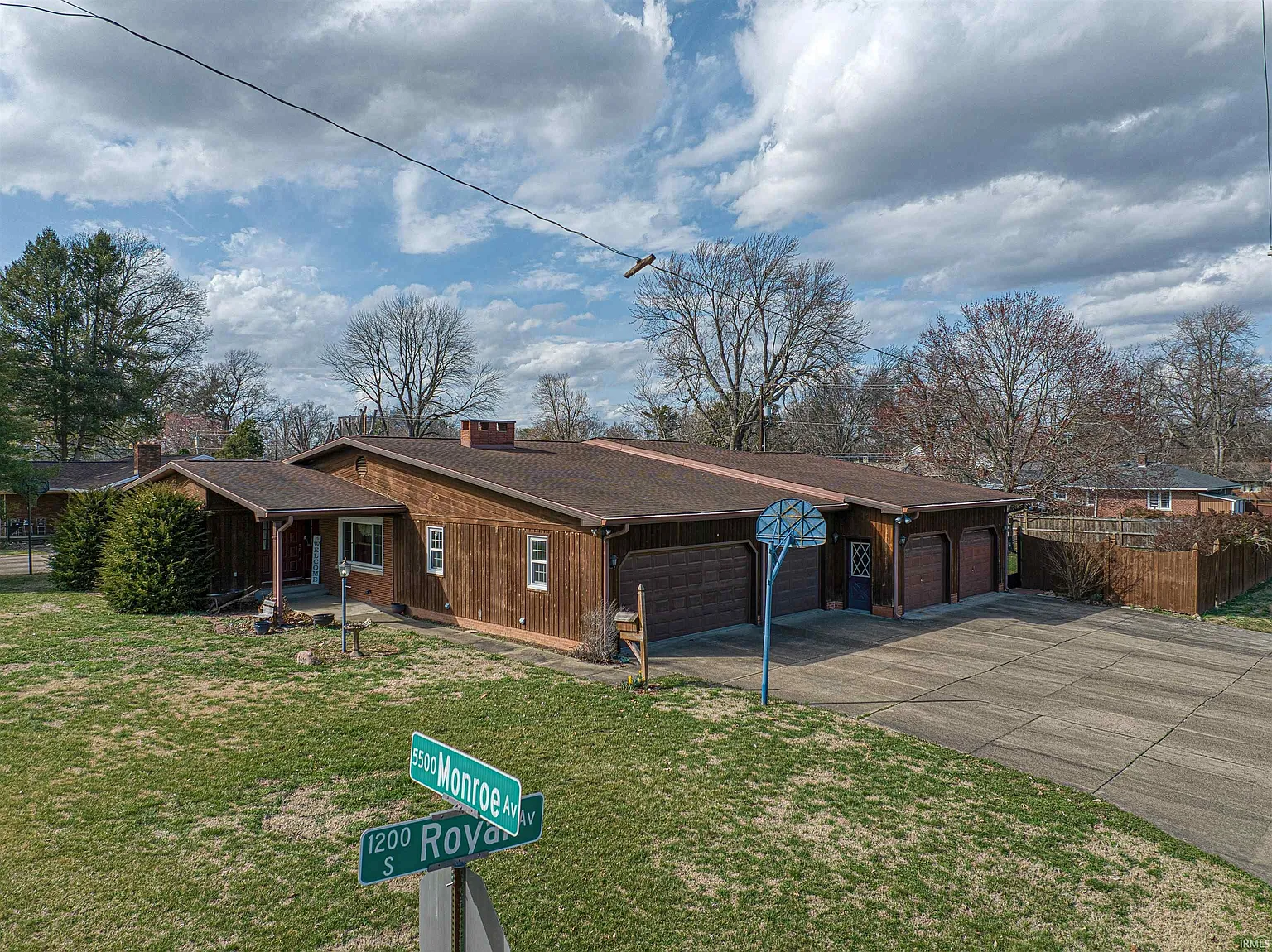 5520 Monroe Ave photo 1