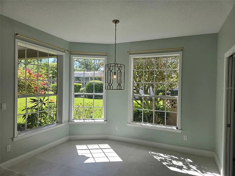 1725 Billingshurst Ct — Photo 7