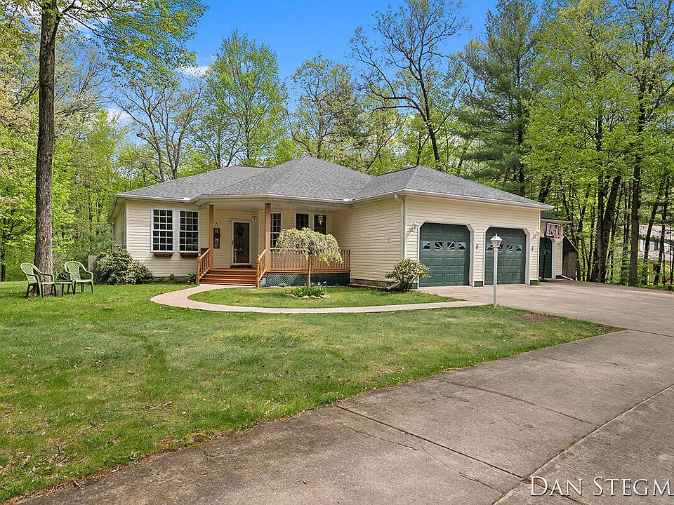 1st image of 12857 Hamilton Hills Dr