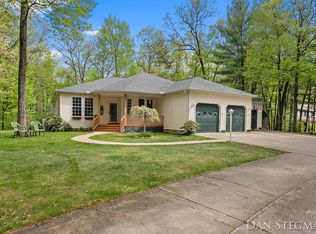 12857 Hamilton Hills Dr, Gowen, MI