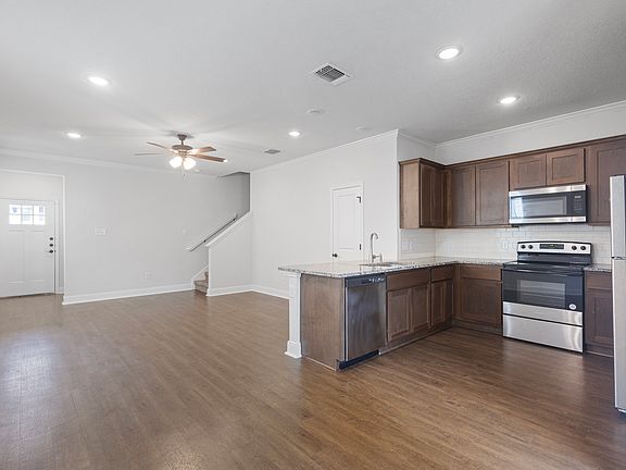 4th image of 2306 Tulipwood Cv #102