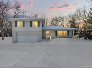 26W525 Grand Ave, Wheaton, IL 60187