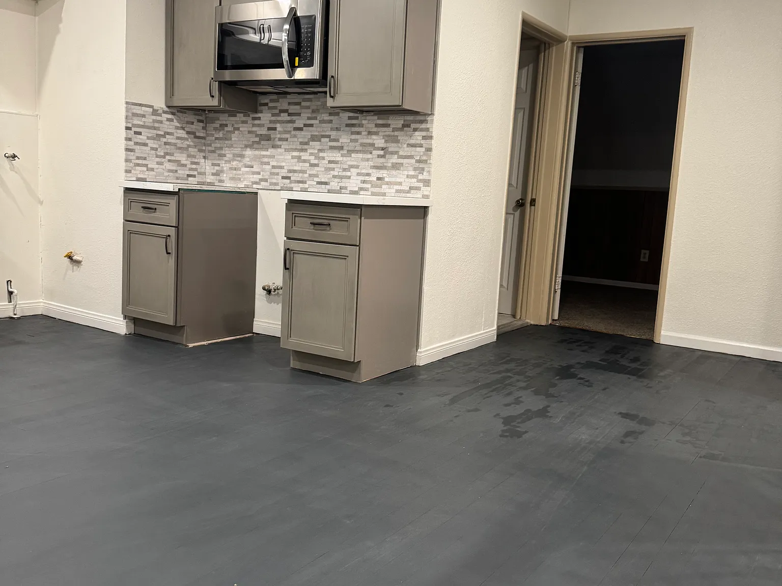 220 S Valley Center Ave — Photo 3