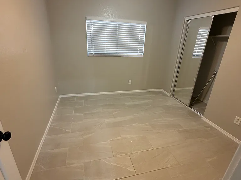 597 W Vekol Ct — Photo 7