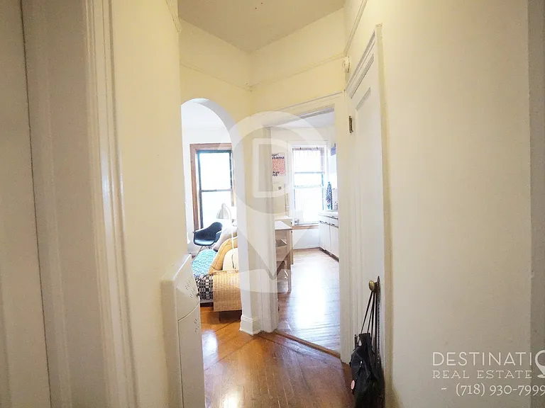 340 7th Ave #4R — Photo 13