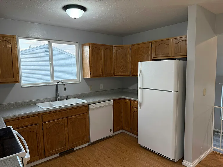 3556 S 8150 W — Photo 5