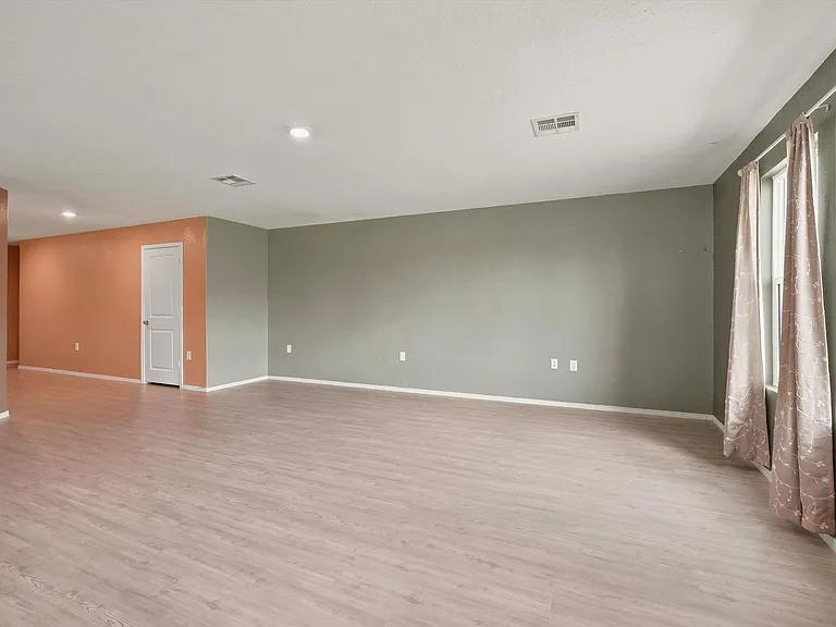 13118 Levi Ter — Photo 8