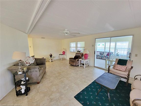 2nd image of 2200 Martinique Ave