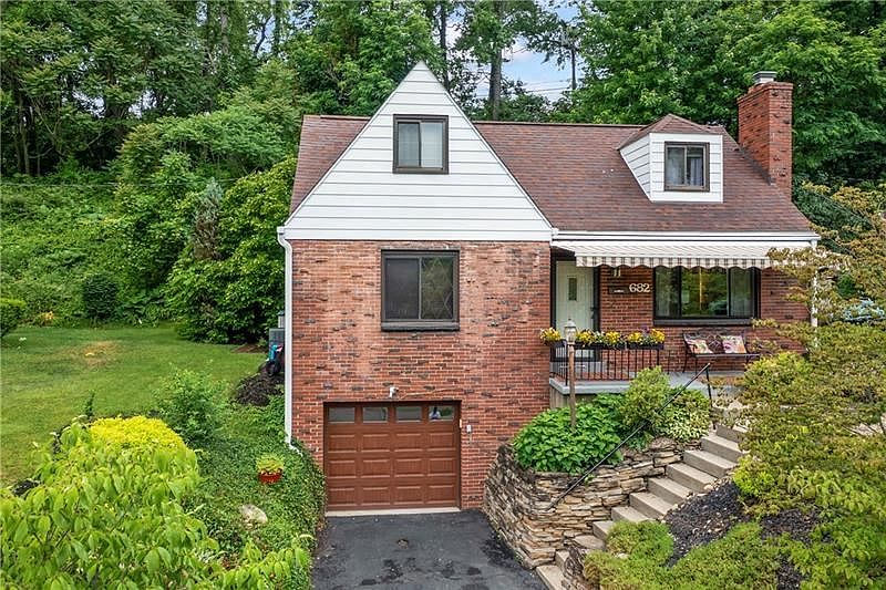 1st image of 682 Moreland Dr