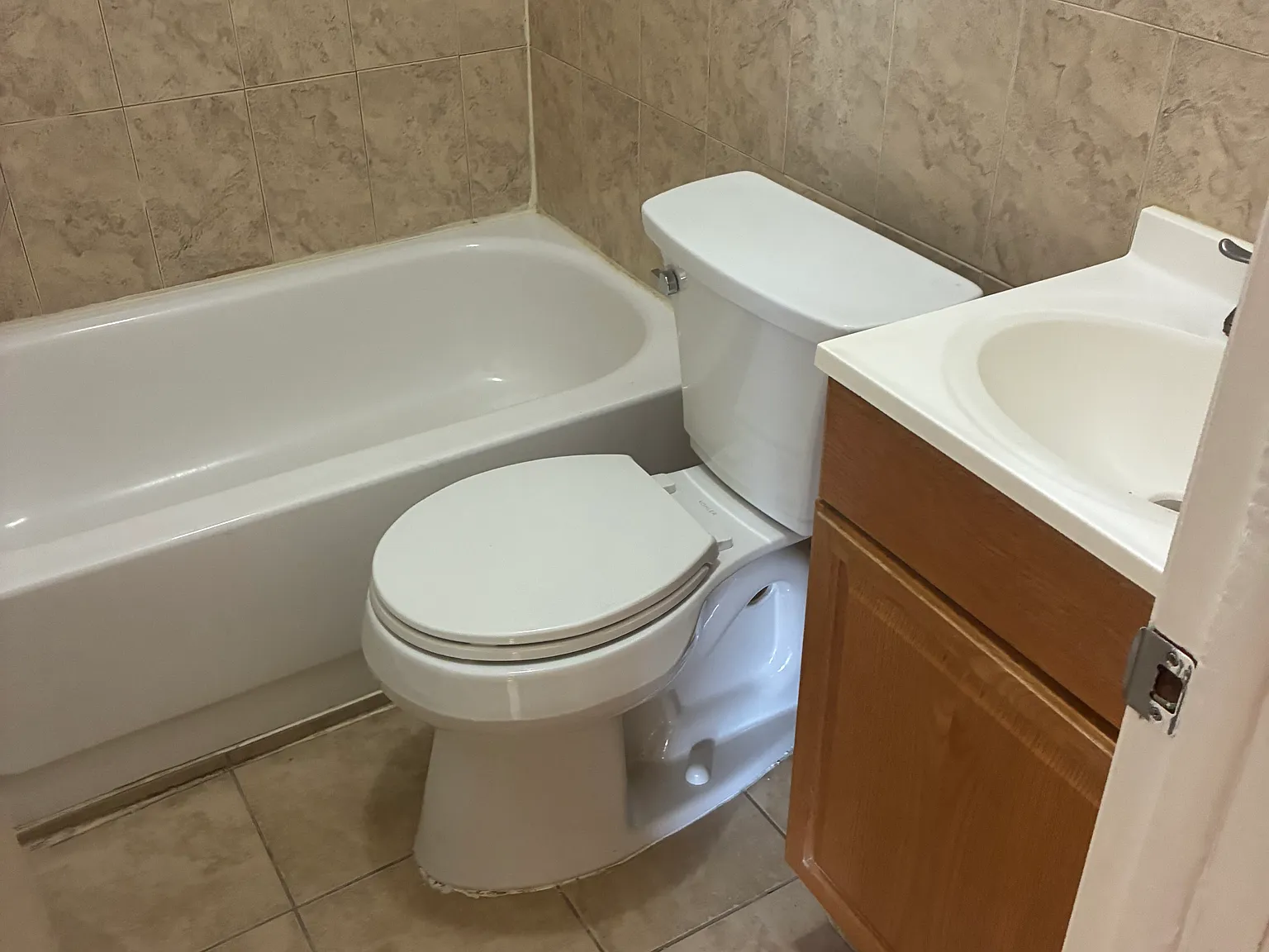 2 bed, 1500 sqft, $1,800 — Photo 3