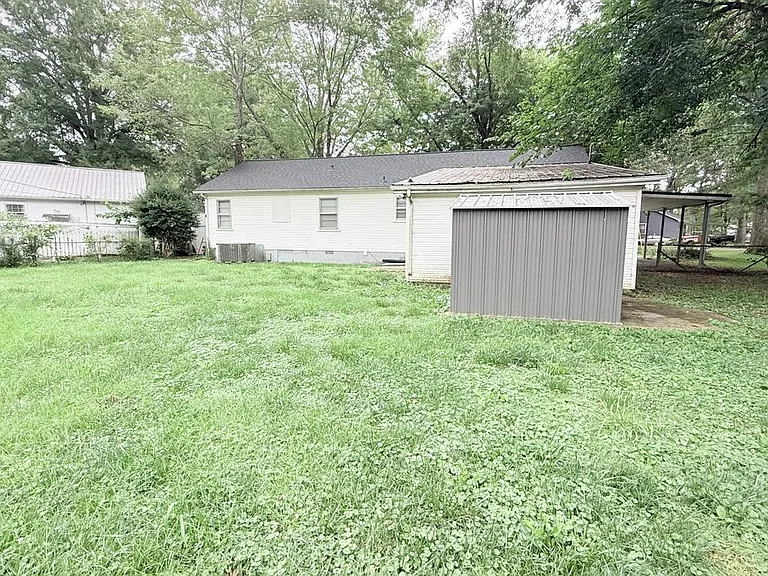 1002 Evins St — Photo 26