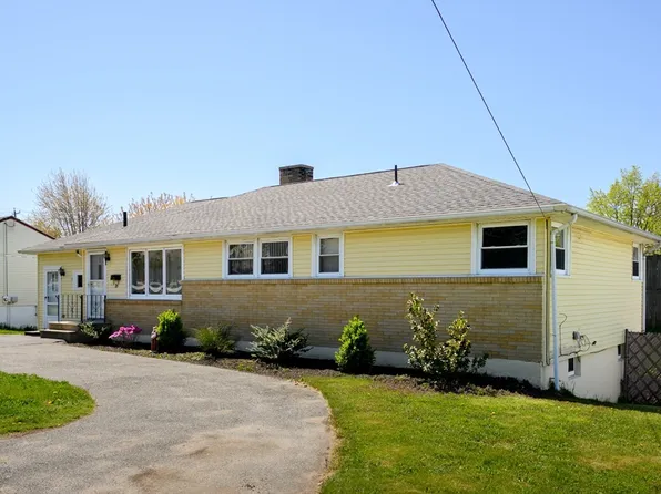 20 Festa Rd, Revere, MA 02151