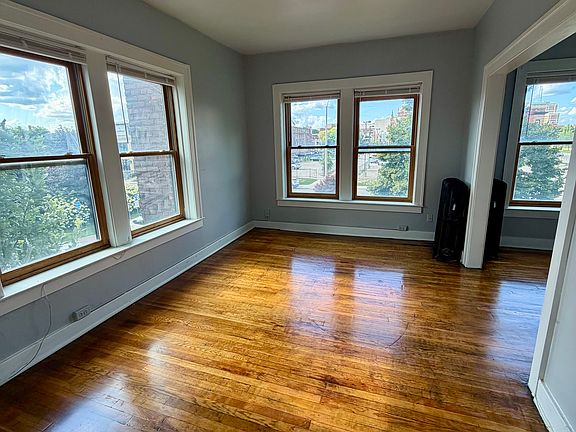 2nd image of 4263 Cass Ave APT 19