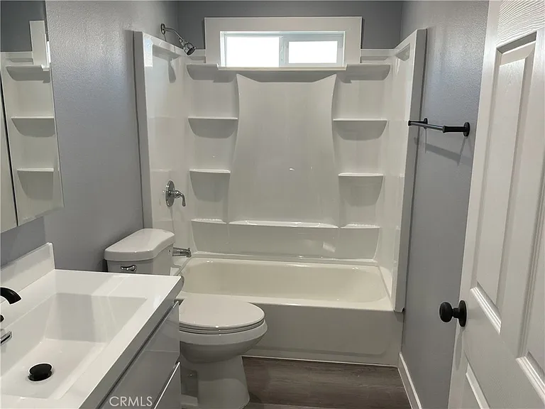 1011 N Jackson St — Photo 13
