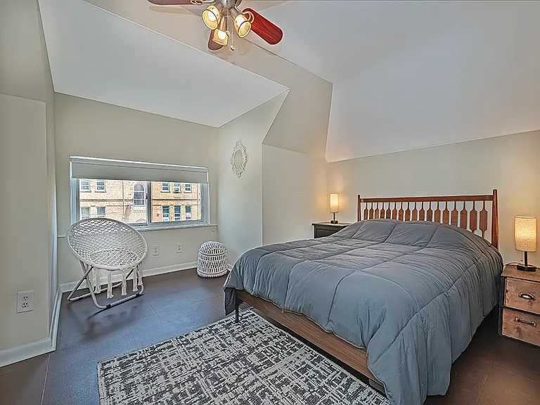 5704 Hampton St #2 — Photo 34