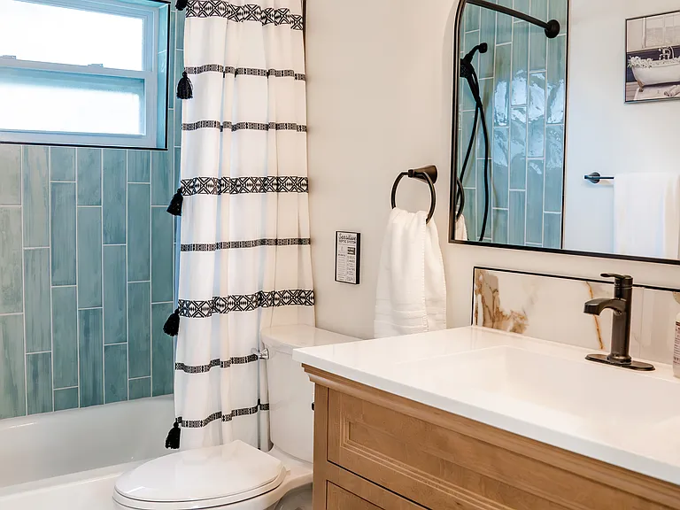 2270 Terrace Dr N — Photo 19