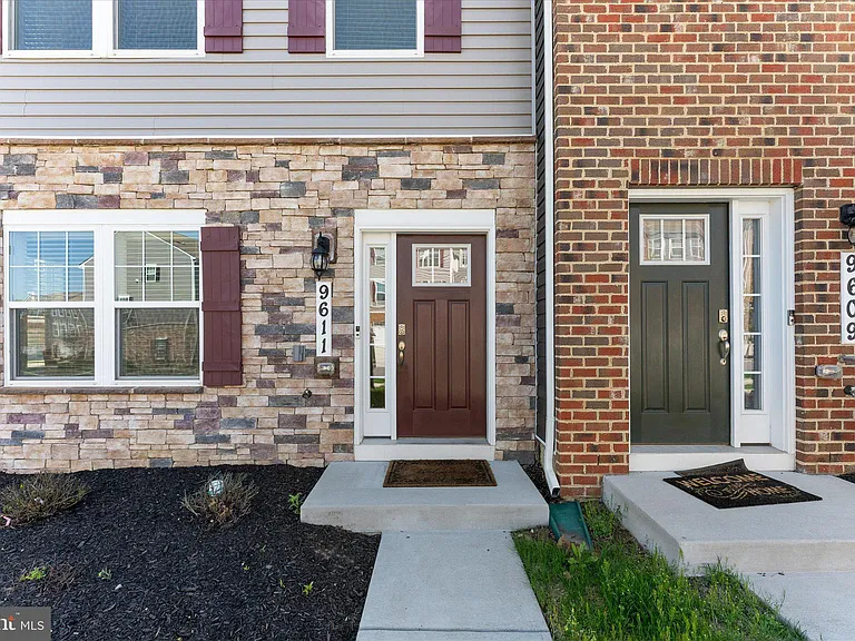 9611 Silver Bluff Way — Photo 3