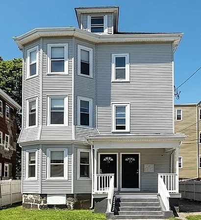 3 bed, 1.0 bath, 1075 sqft, $3,300 — Photo 1