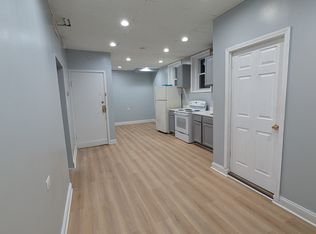 6212 N Claremont Ave APT B, Chicago, IL 60659