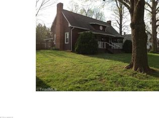 110 Fieldstone Ln, Lowgap, NC 27024