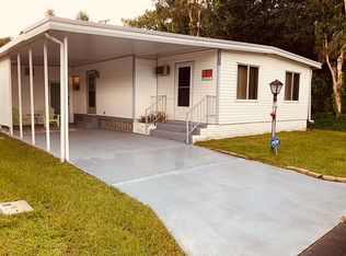 800 Roses Ln, North Fort Myers, FL 33917