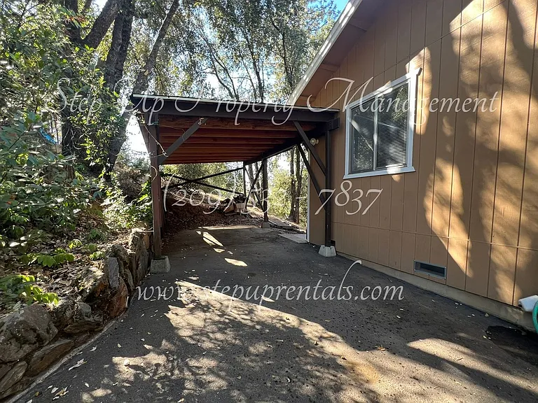 20356 Honey Ln — Photo 23