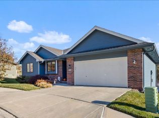 104 McKenzie Ct, Council Bluffs, IA 51503