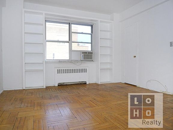 2nd image of 550 Grand St APT G11b