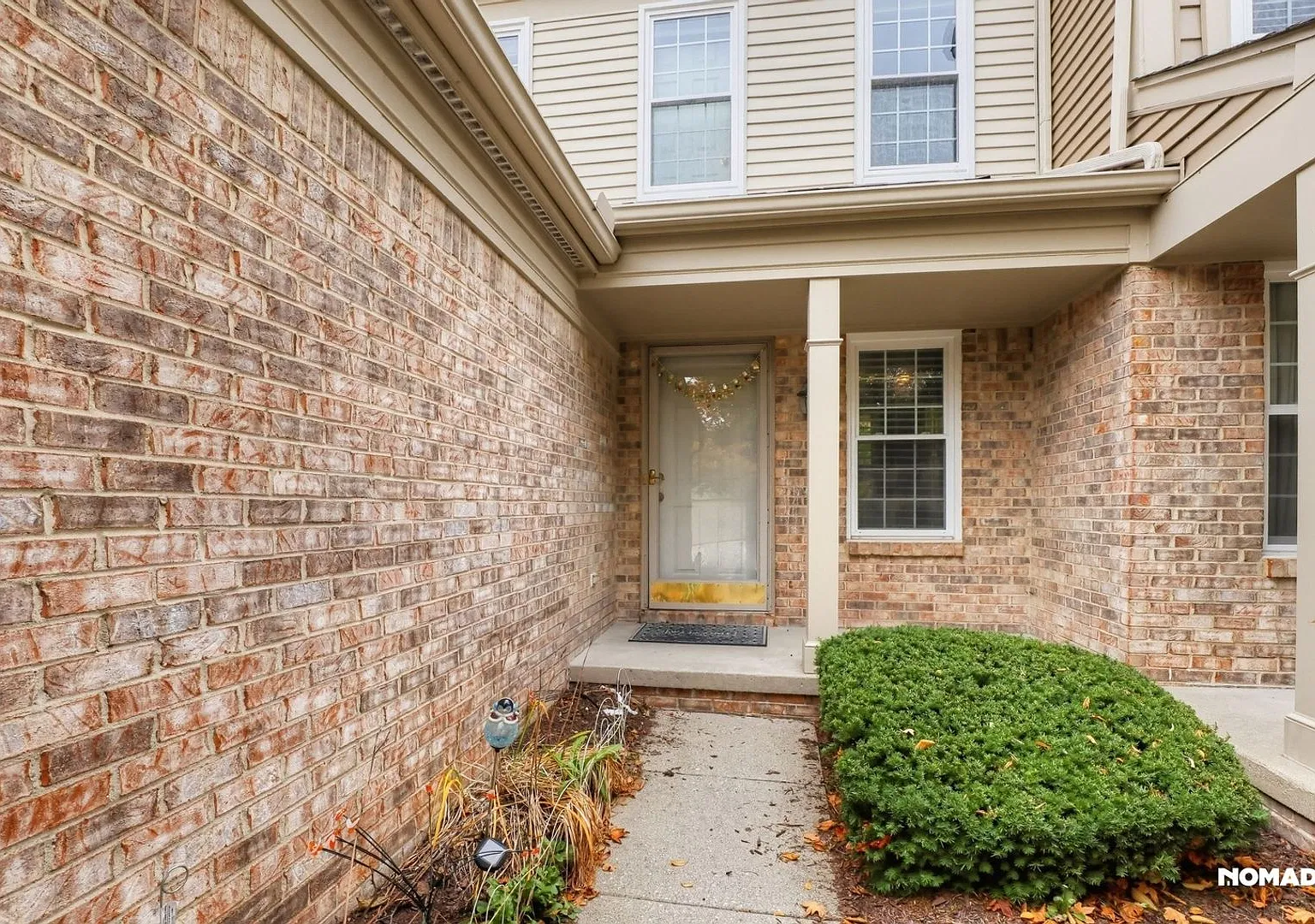 Charming 2BR Condo in Canton — Photo 3