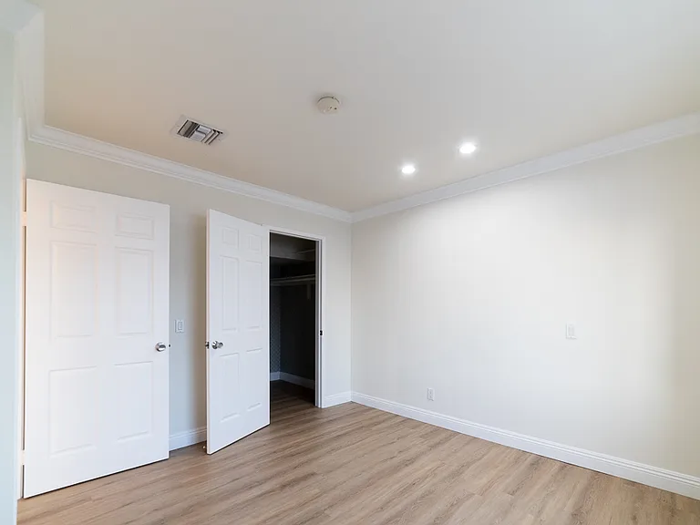 1510 S Barrington Ave #101 — Photo 15