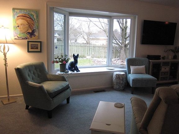 4th image of 18356 Coventry Ct