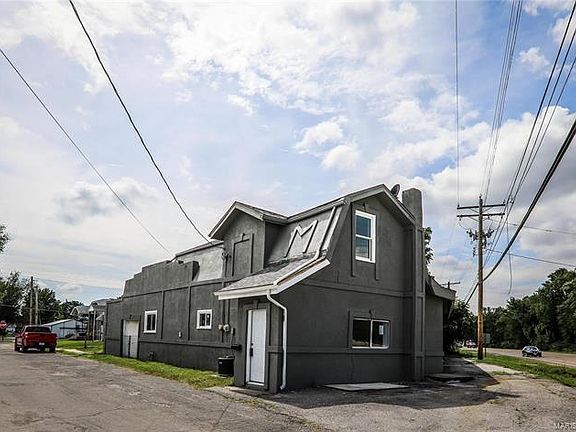 2nd image of 2715 N 37th St