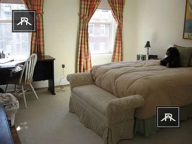4 bed, 2.0 bath, $5,400 — Photo 3