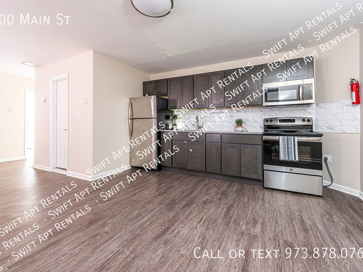 300 Main St — Photo 4
