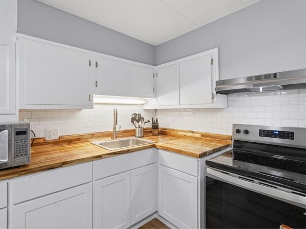 5 Centennial St APT 2B