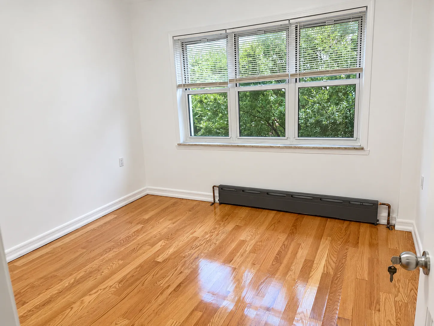 1813 Bayridge Avenue — Photo 4
