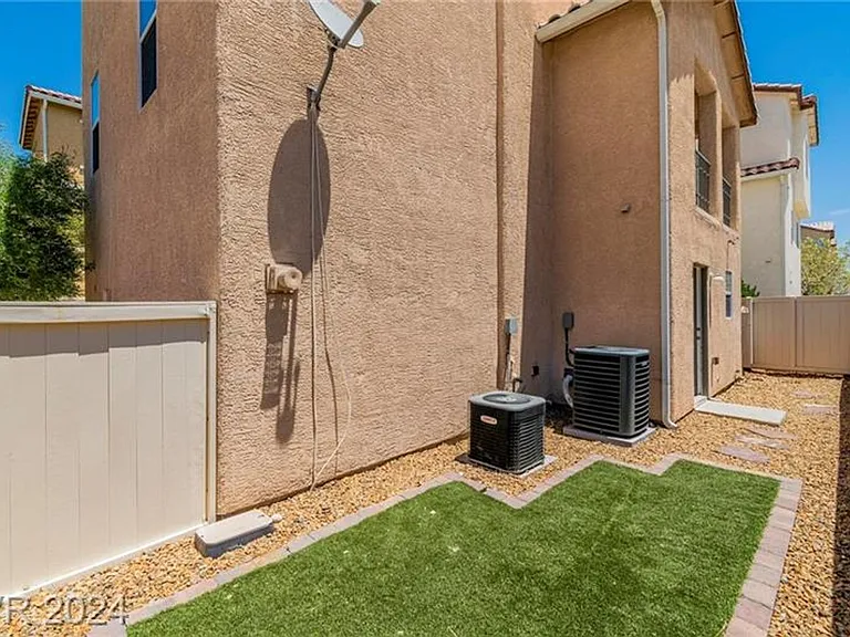 8937 Jennifer Anne Ave — Photo 26