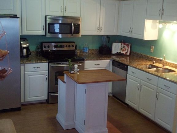 5th image of 2905 Eriksen Ct