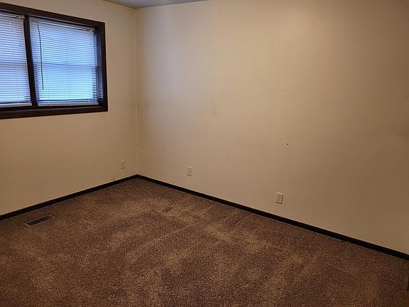 5th image of 2025 E Cuming St #3